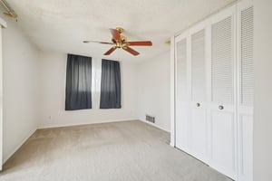 Pleasant Valley St-S0912-024.jpg