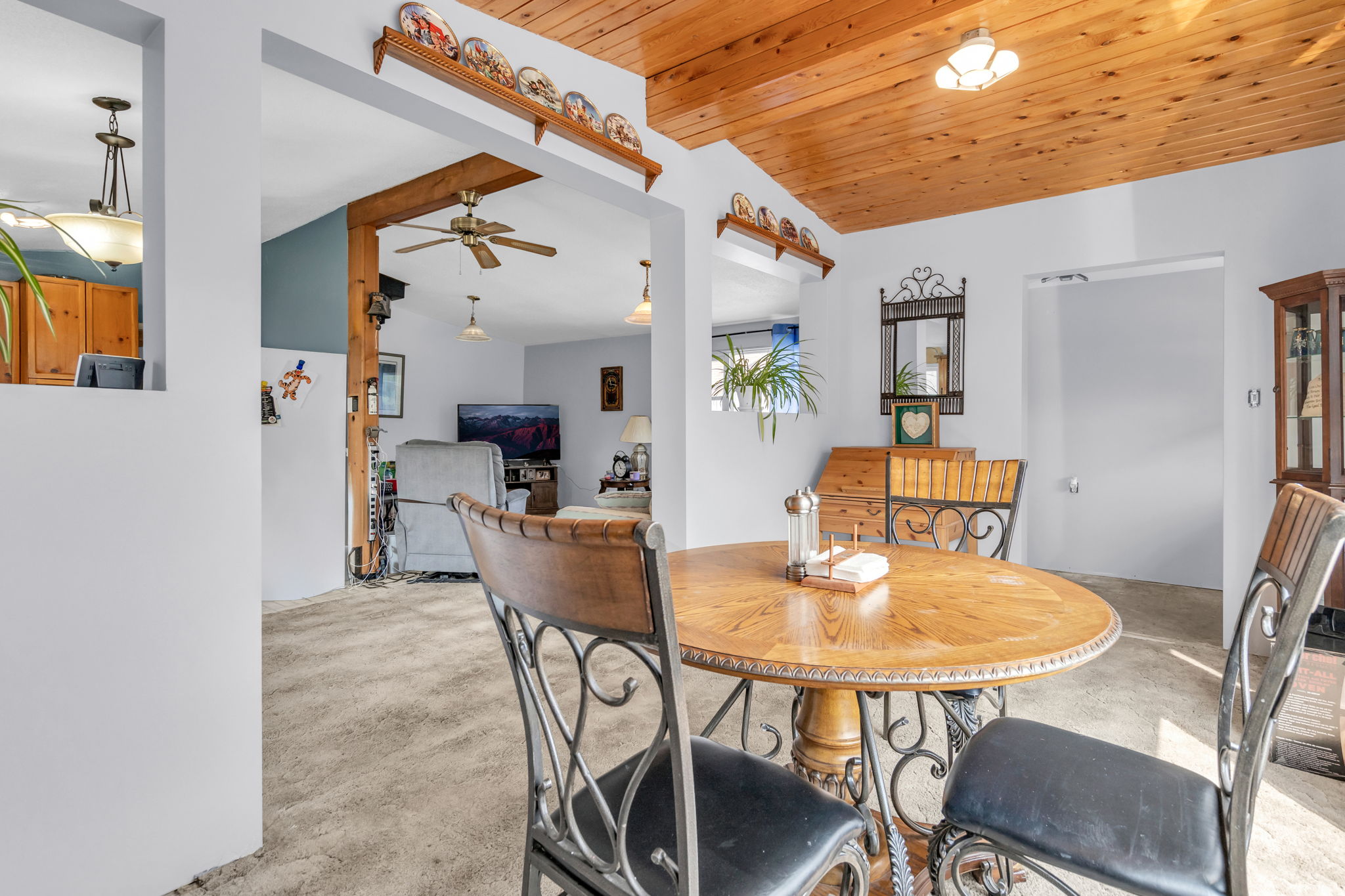Foyer/Dining/Living Room