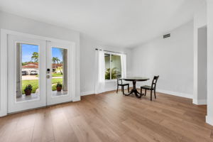 Foyer - Dining