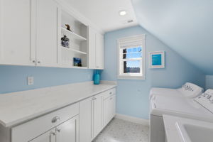  Photo 129