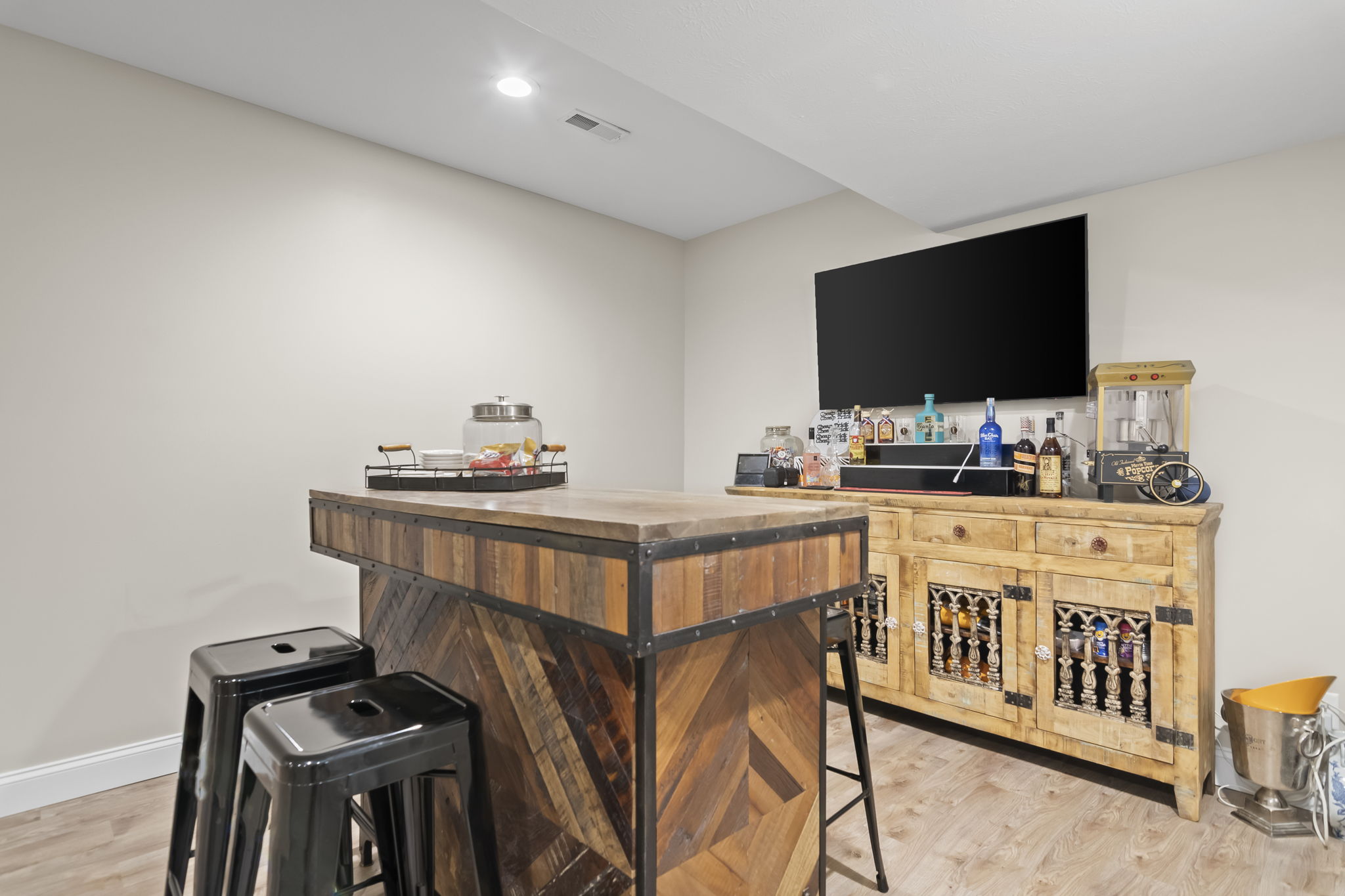 Wet Bar