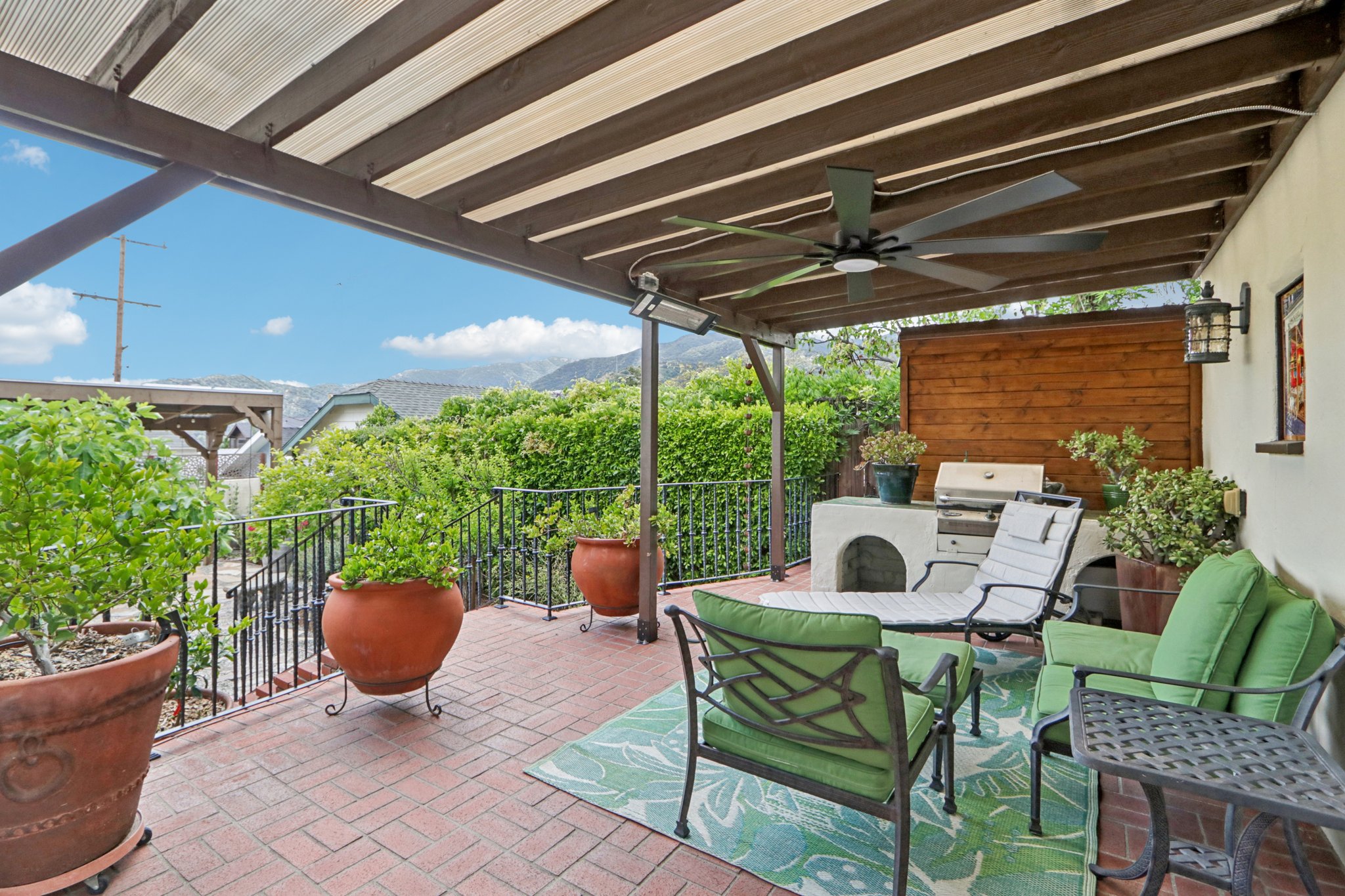 Broadview Dr-S0304-056.jpg