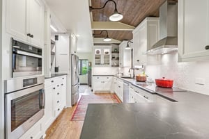 Broadview Dr-S0304-026.jpg