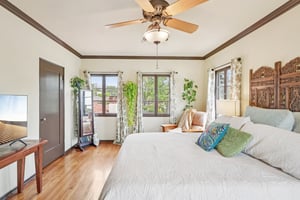 Broadview Dr-S0304-034.jpg