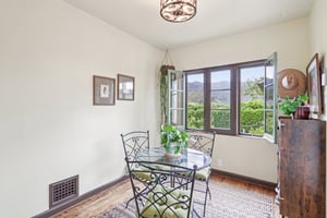 Broadview Dr-S0304-036.jpg