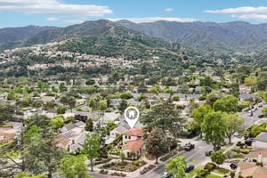 Broadview Dr-S0304-070.jpg