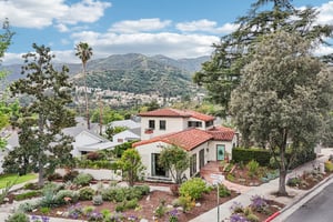 Broadview Dr-S0304-074.jpg