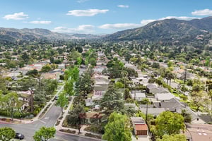 Broadview Dr-S0304-075.jpg