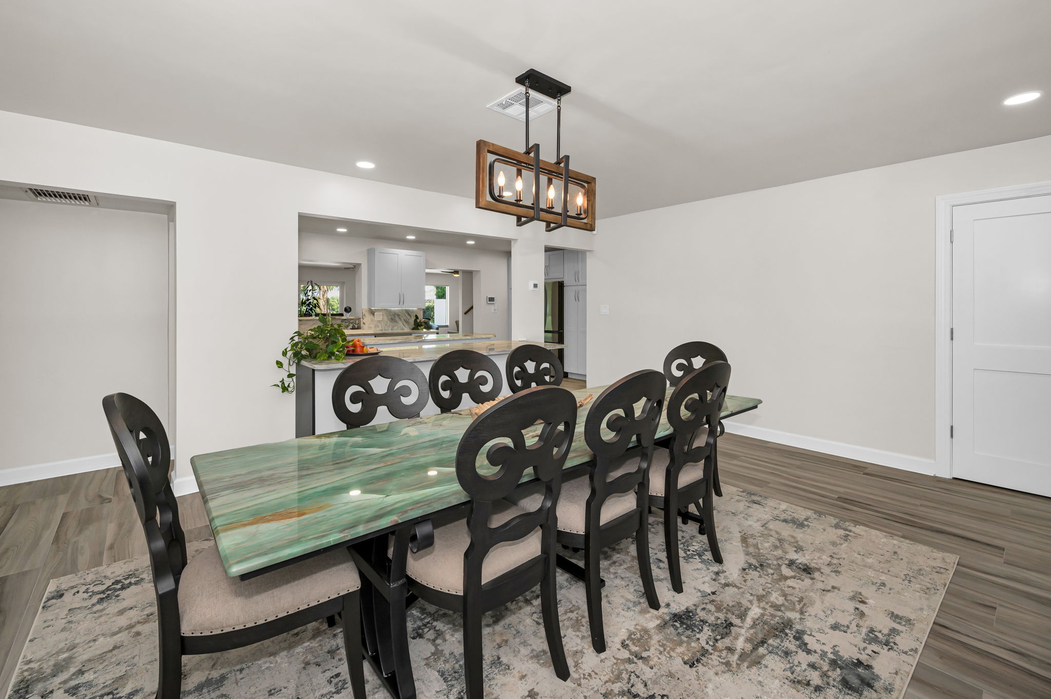 Dining Room3