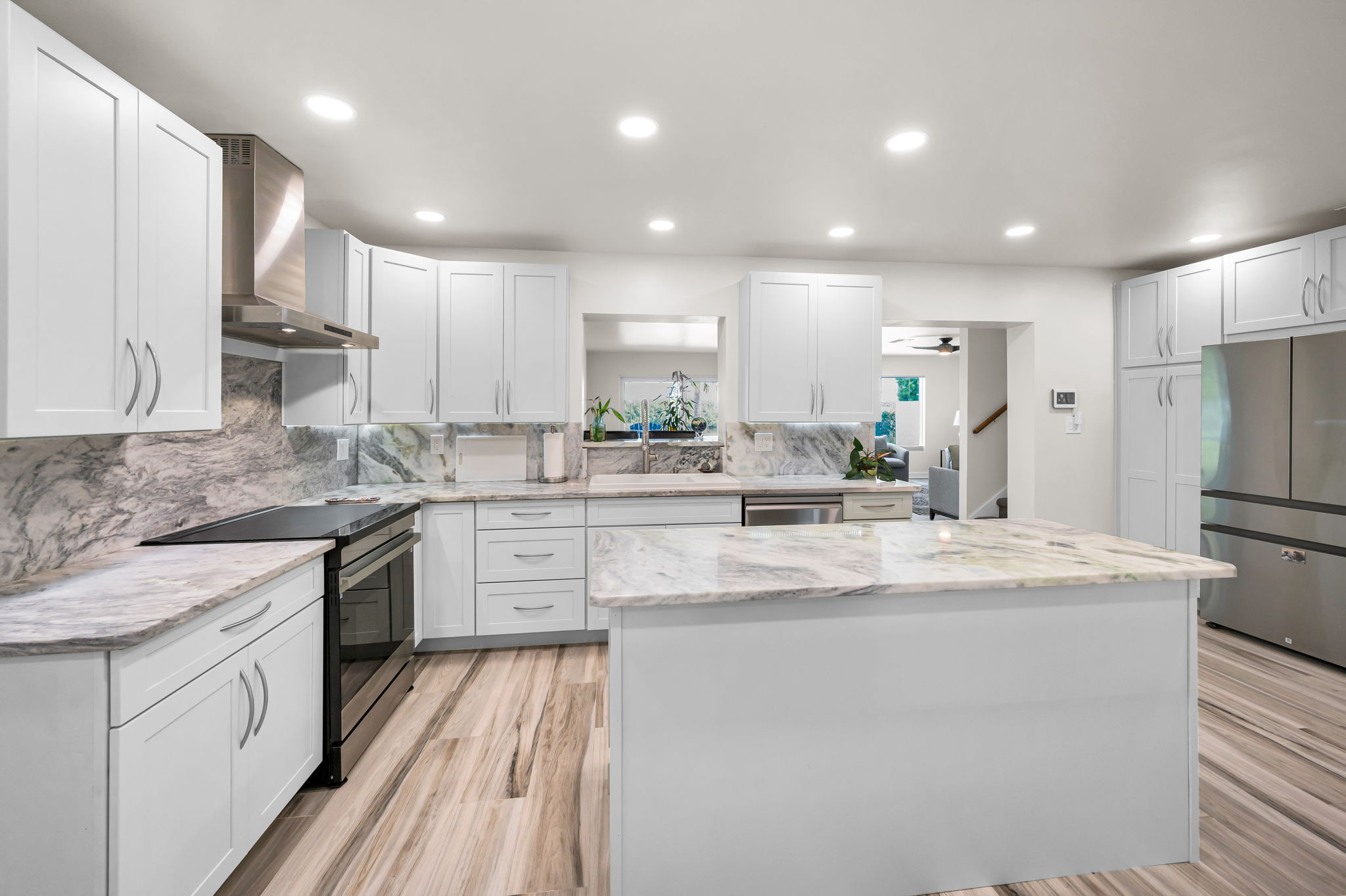 Kitchen12