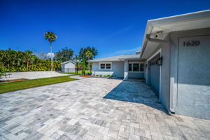 Front Exterior6