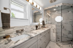 Upper Level Master Bathroom1a