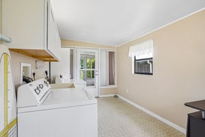 W Schwartz Blvd-S3004-031.jpg