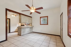 1620 Yvonne St-S2507-040.jpg