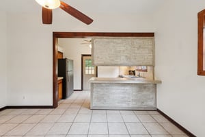 1620 Yvonne St-S2507-041.jpg