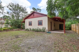 1620 Yvonne St-S2507-060.jpg