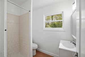  Photo 33