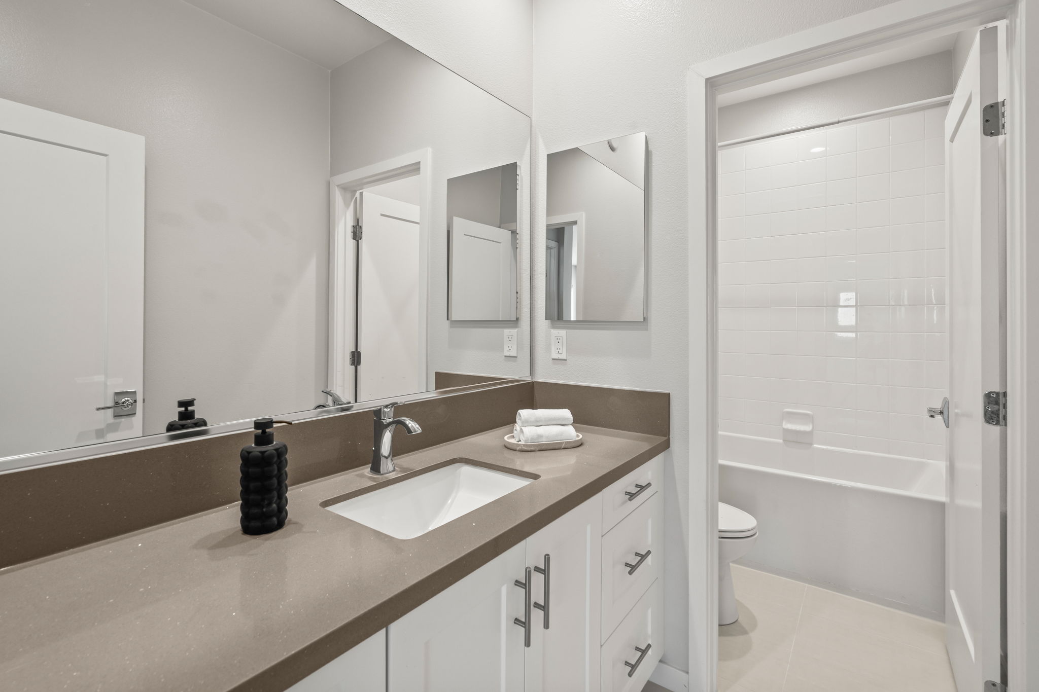 16205 Macy Ln-41