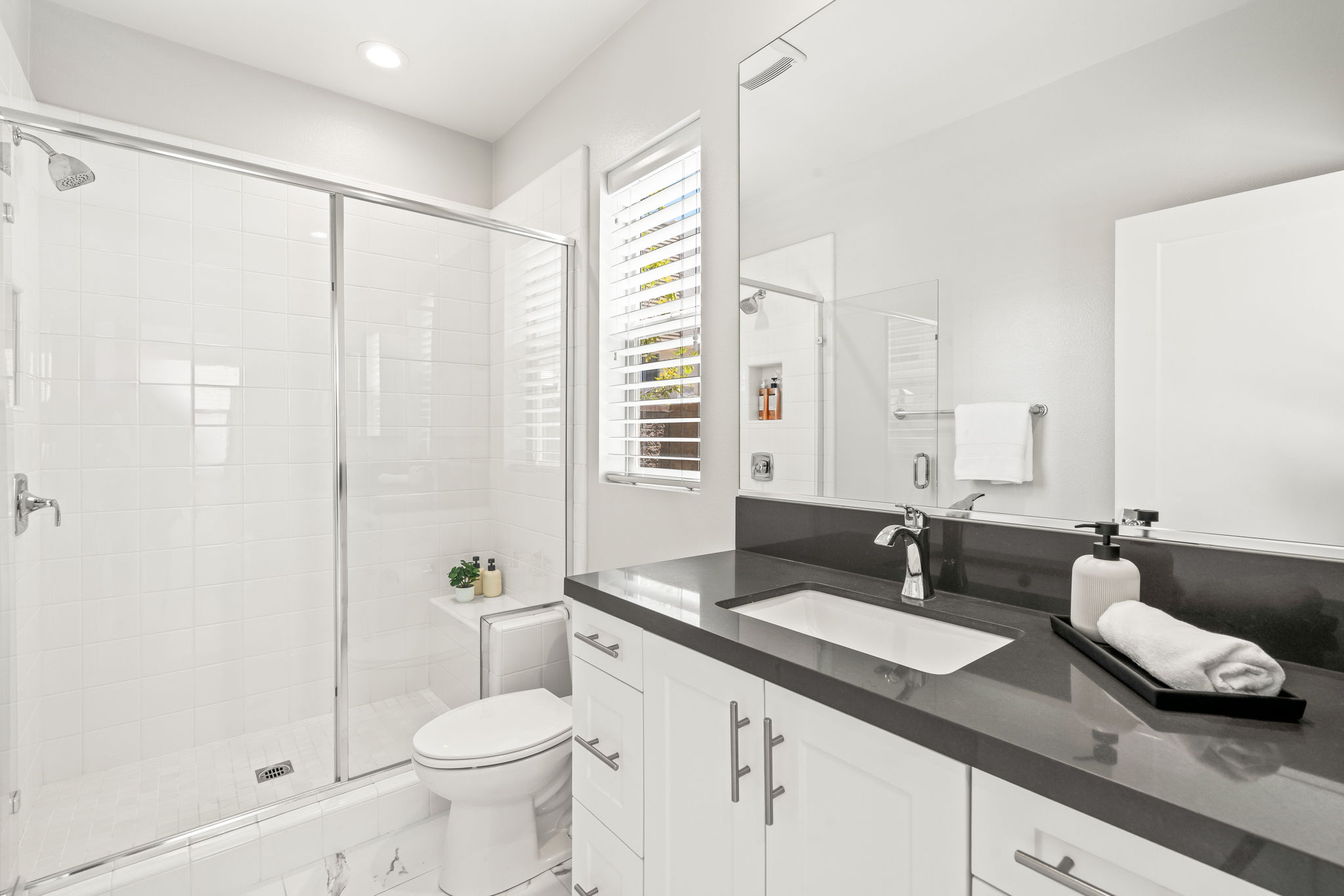 16205 Macy Ln-3