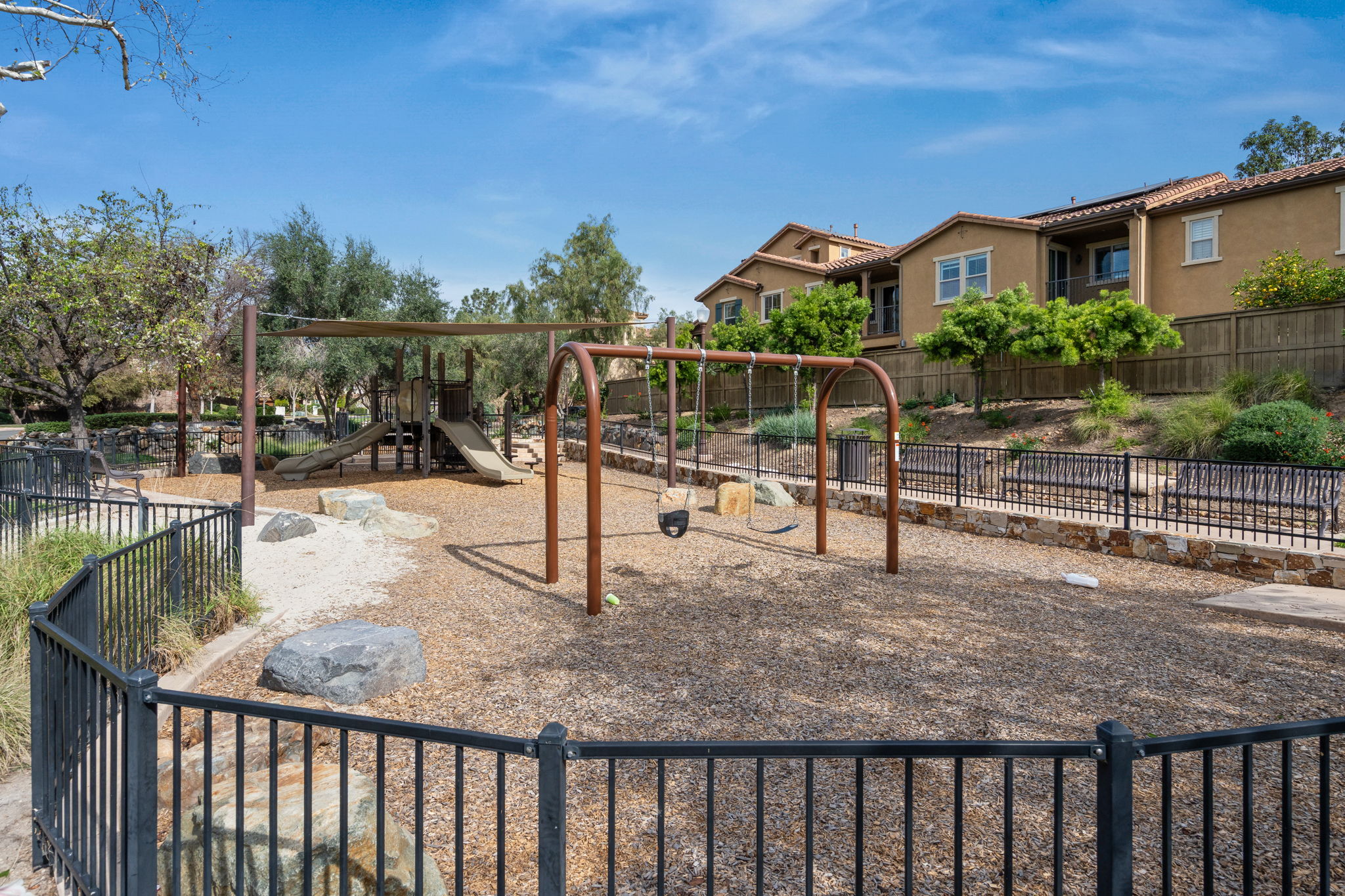 Del Sur Stock Amenities-3
