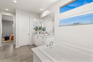16205 Macy Ln-40