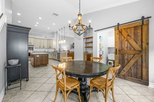 Kitchen Eat-In 3