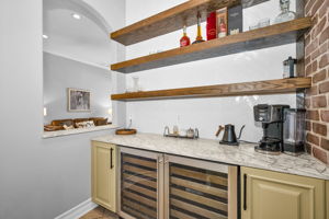 Bar 1