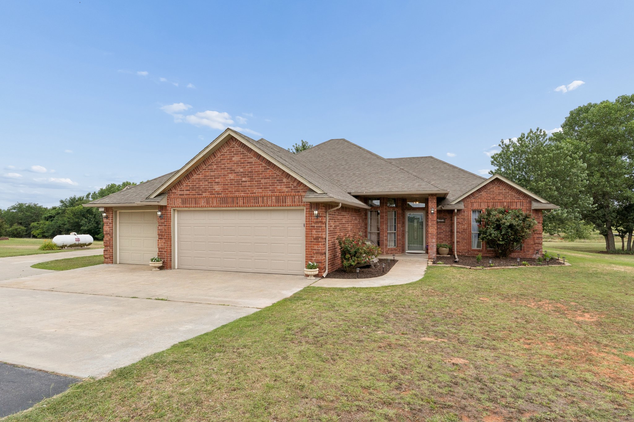 1621 4 Lakes Dr_004.jpg