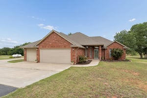 1621 4 Lakes Dr_004.jpg