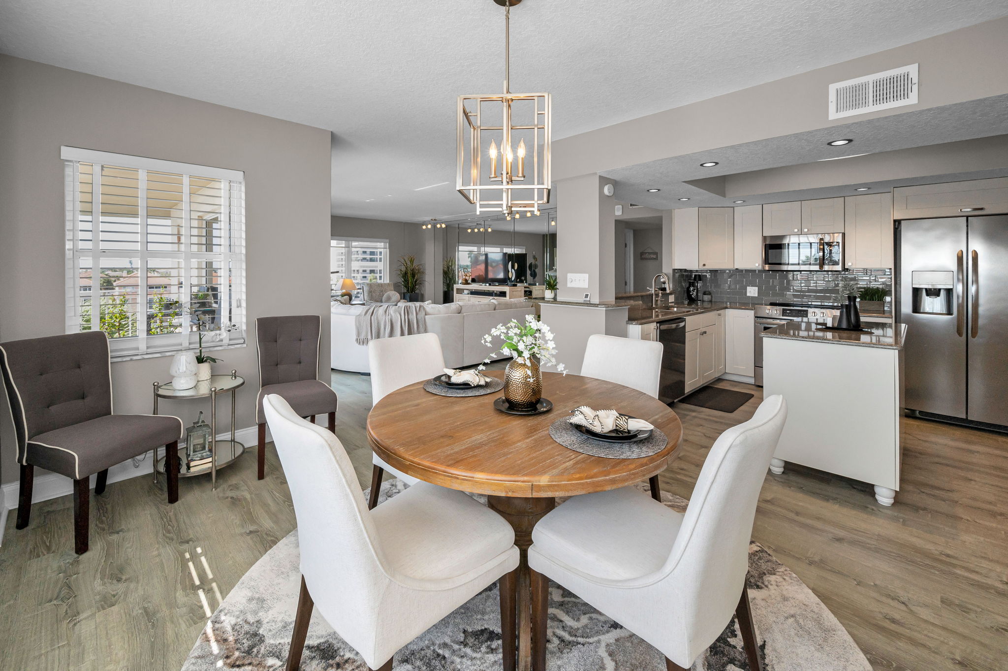 Dining Room5