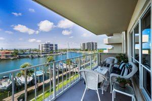 Balcony2