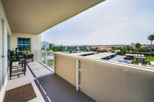 Balcony6