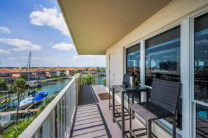 Balcony10