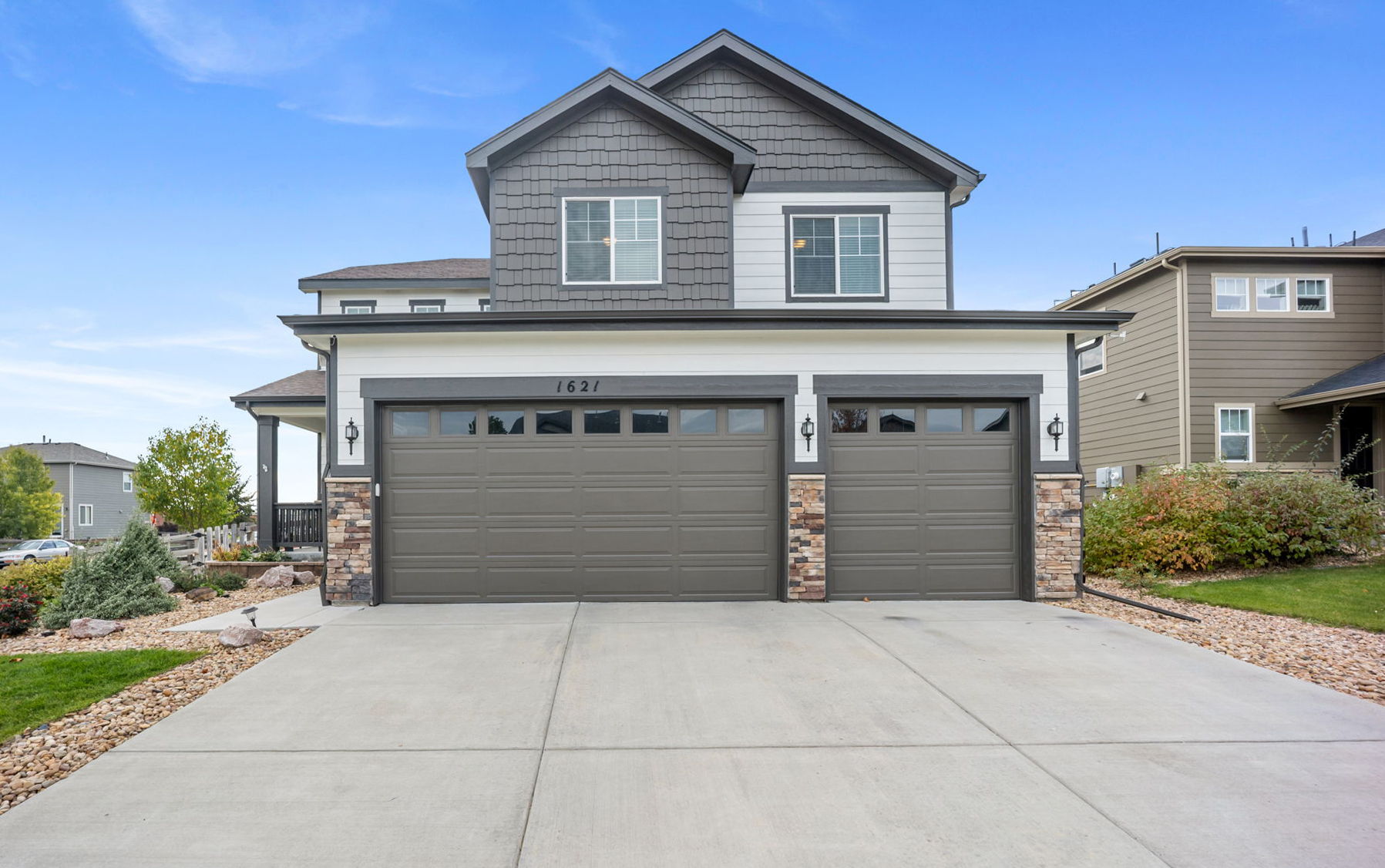 1-web-or-mls-VIBE1443