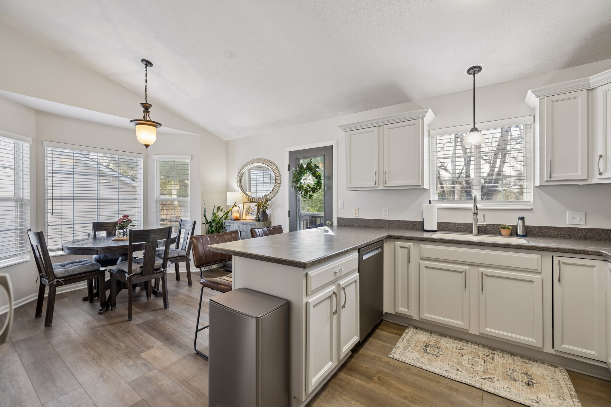 8369 - 1621 SW 36th St_009.jpg