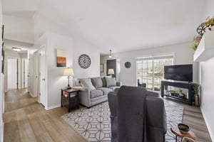 8369 - 1621 SW 36th St_004.jpg