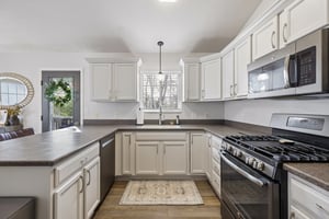 8369 - 1621 SW 36th St_010.jpg