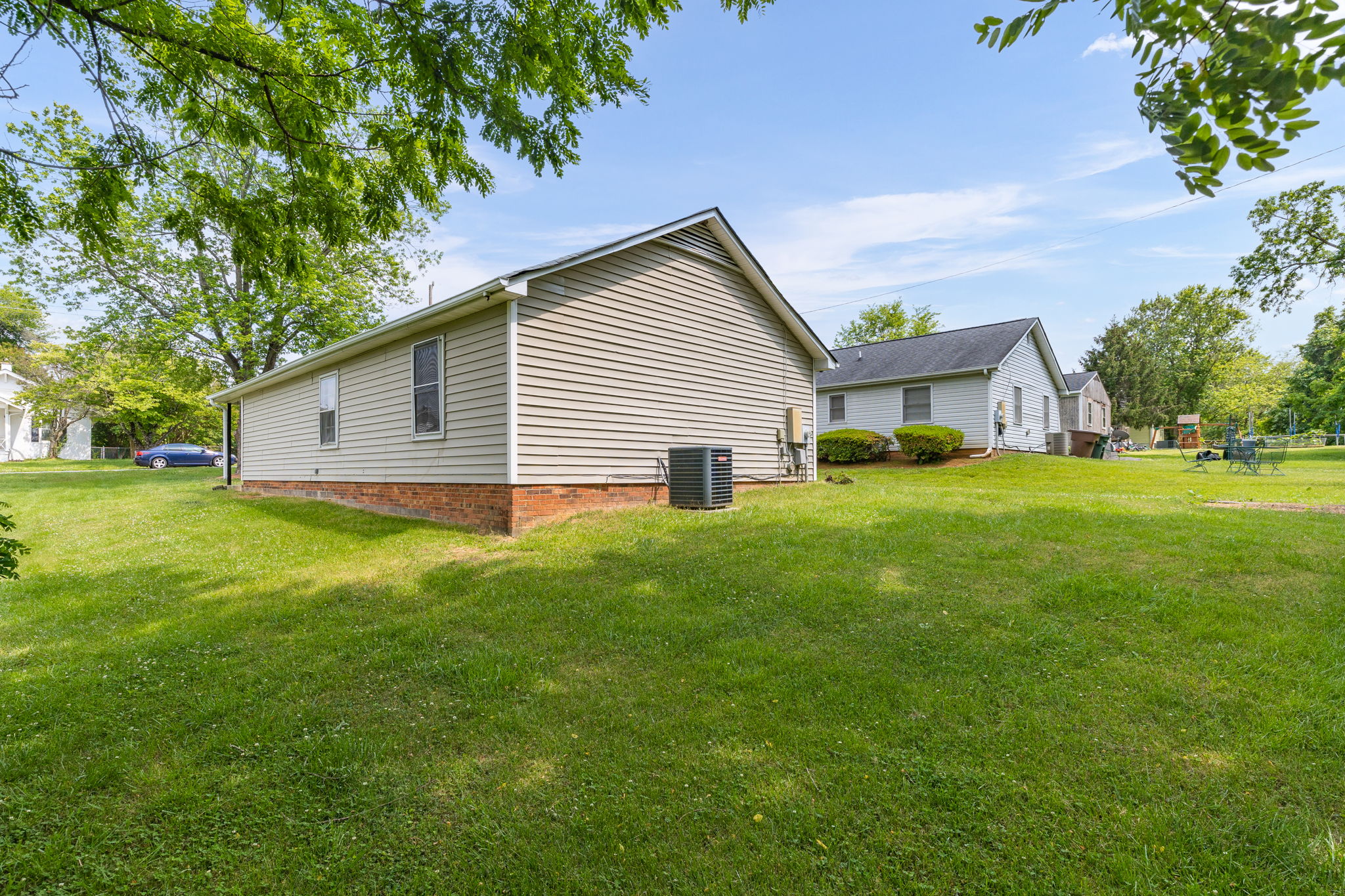 1621 Upland Dr-24