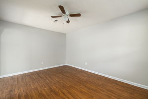 1621 Upland Dr-4