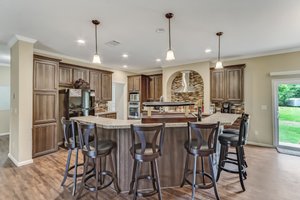 Kitchen/Breakfast Bar