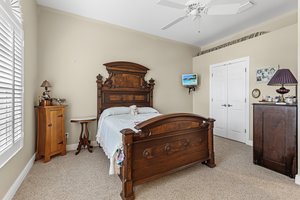 Guest Bedroom 1-2.jpg