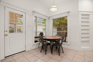  Photo 23