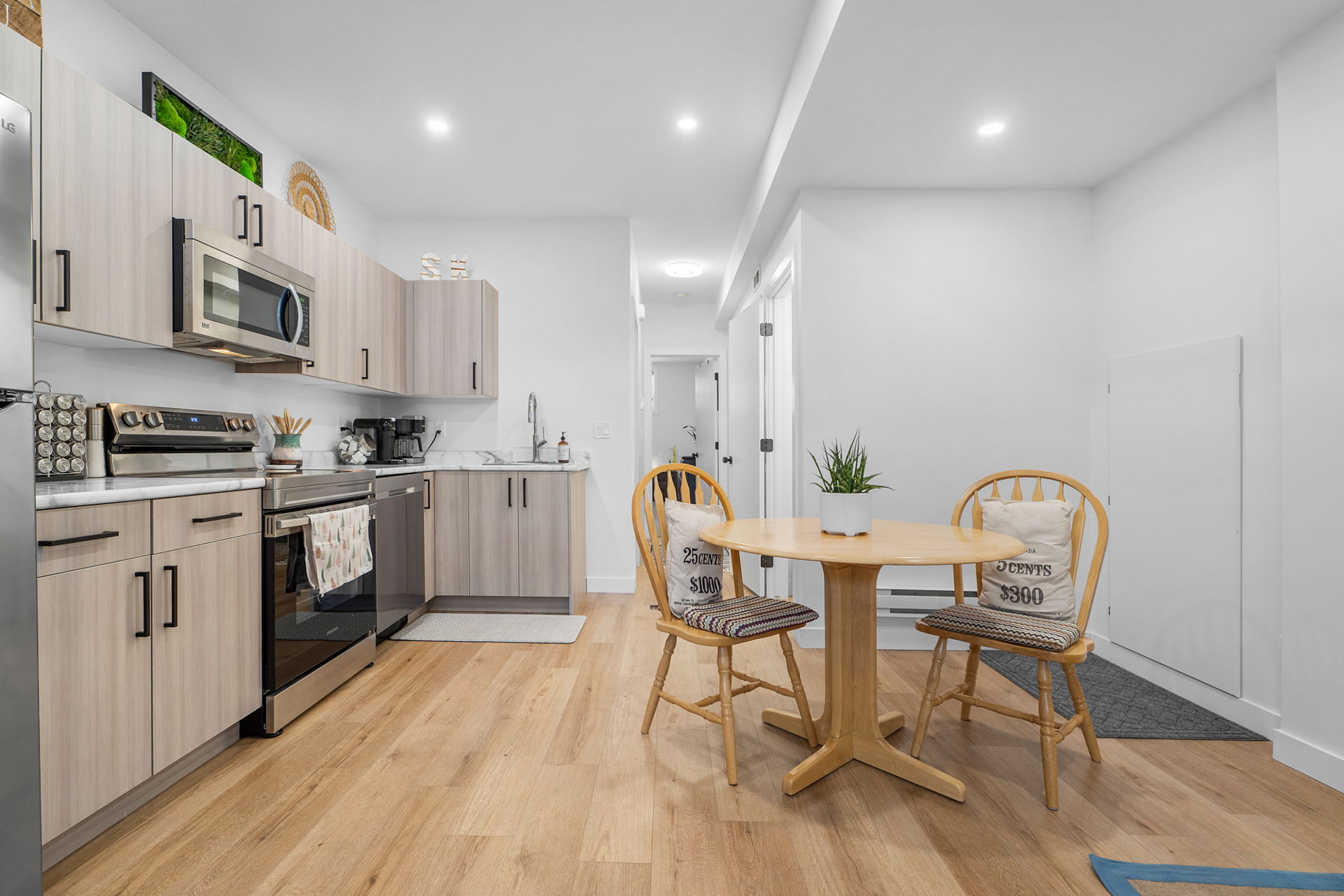 1622 Alexandra Ave, Saskatoon, SK S7K 3C3 QuikSell