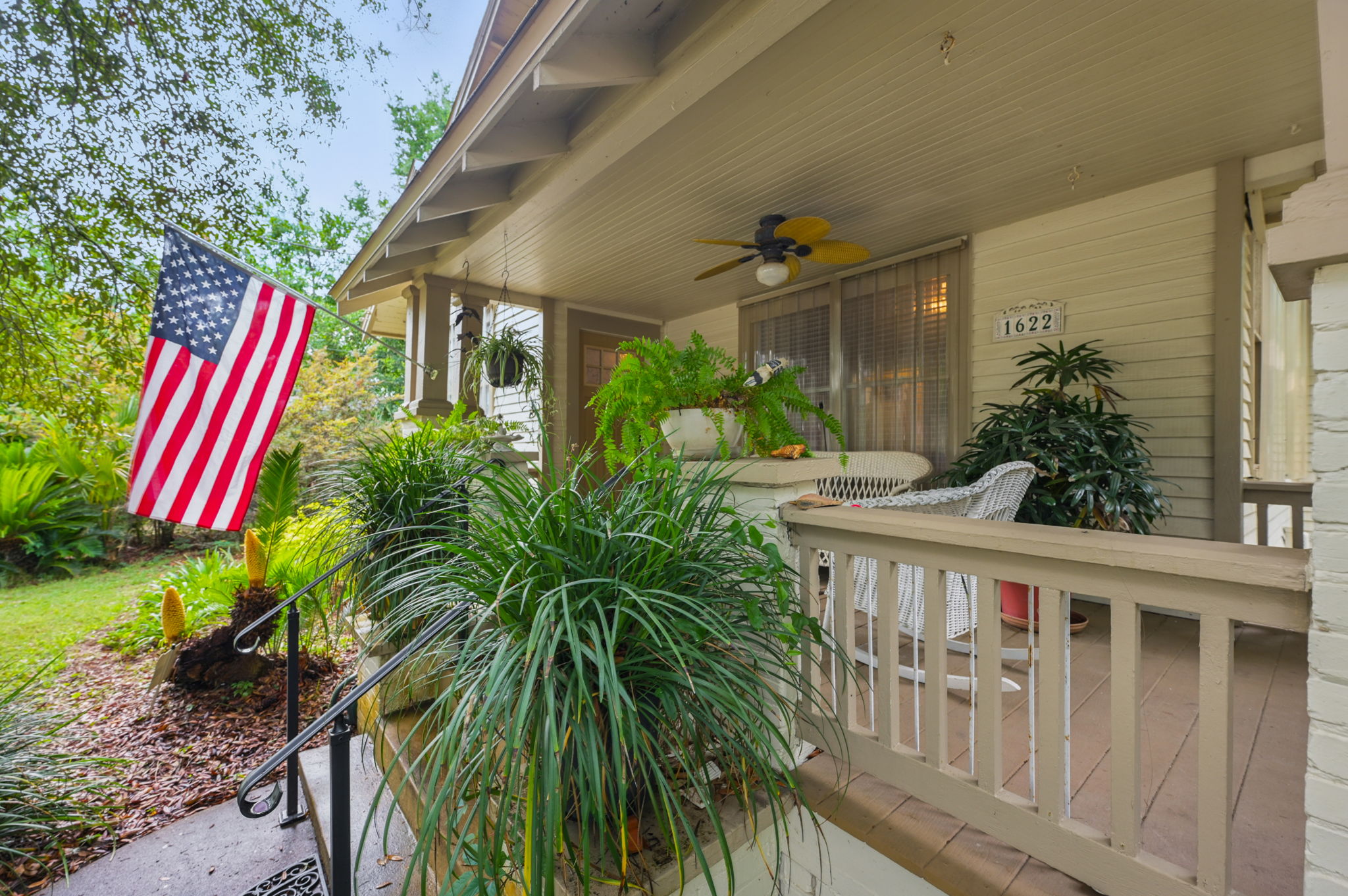 1622 E Lee St-Pcola-9