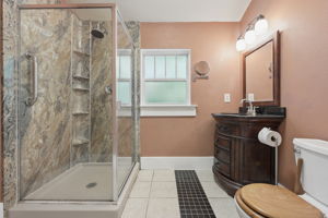  Photo 48