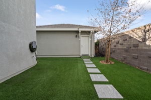  Photo 43