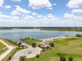 Enjoy Lake Pflugerville's 7 fishing piers, playscapes, grills, and more!
