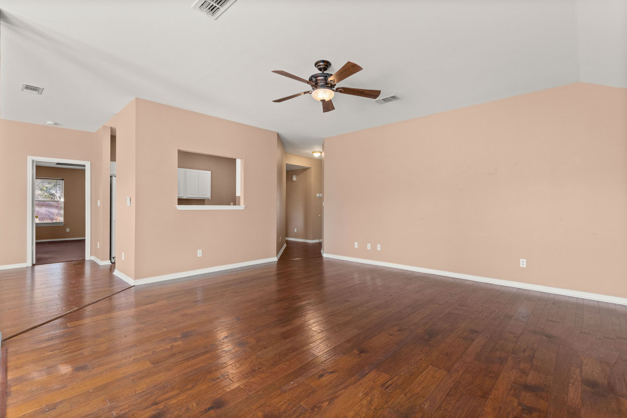 1623 Anna Lee Dr, New Braunfels, TX 78130, USA Photo 3