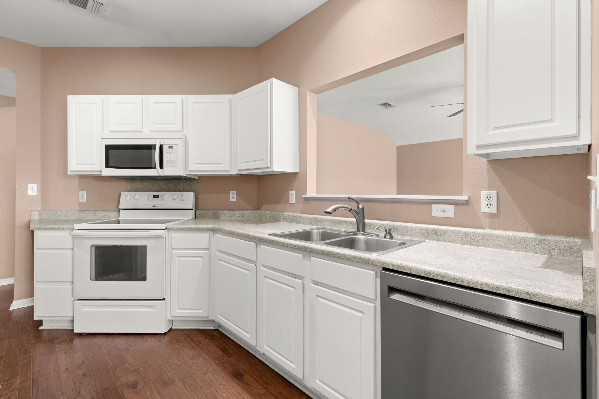 1623 Anna Lee Dr, New Braunfels, TX 78130, USA Photo 9