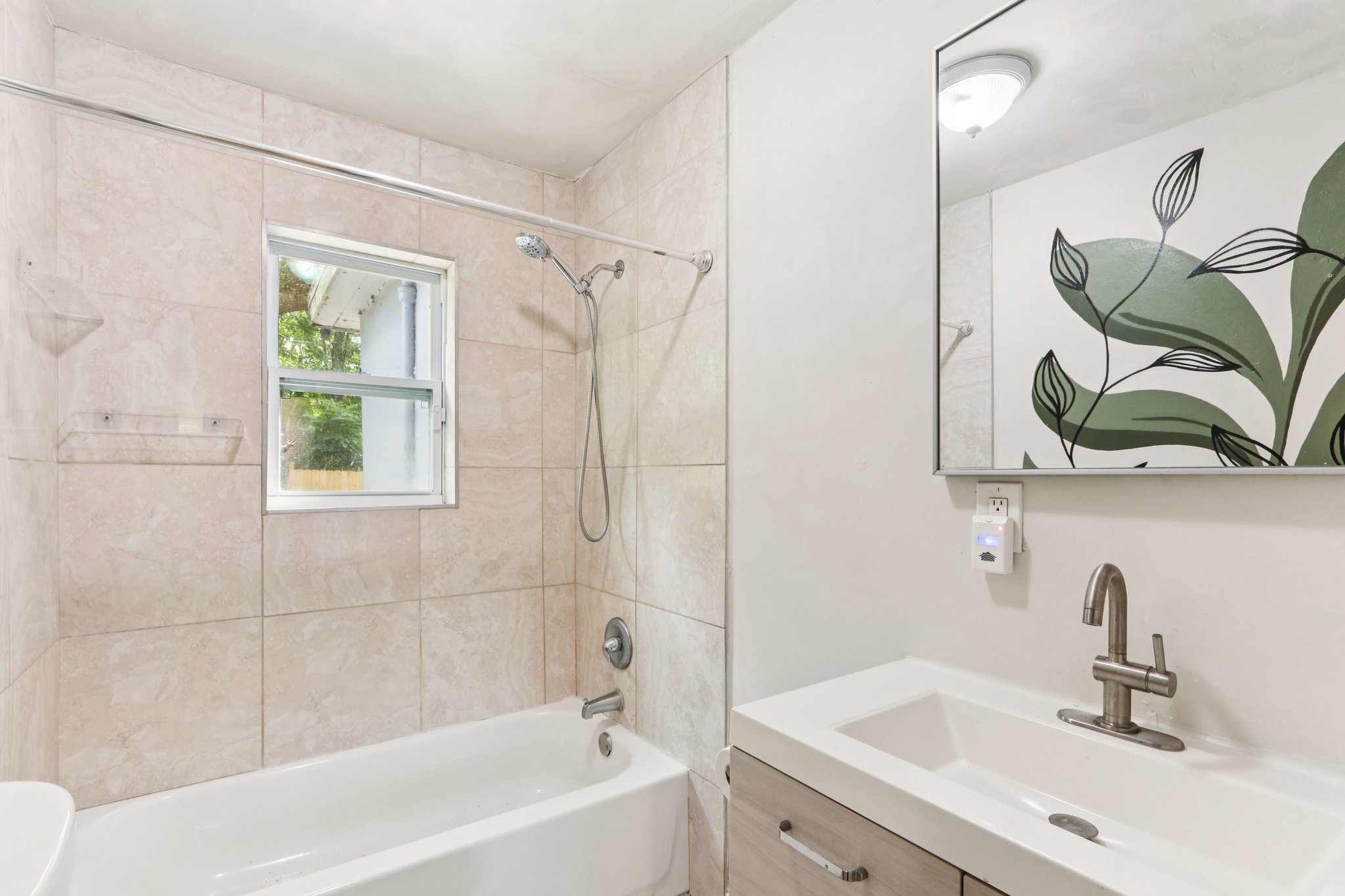 NE 16th Way-S0409-018.jpg